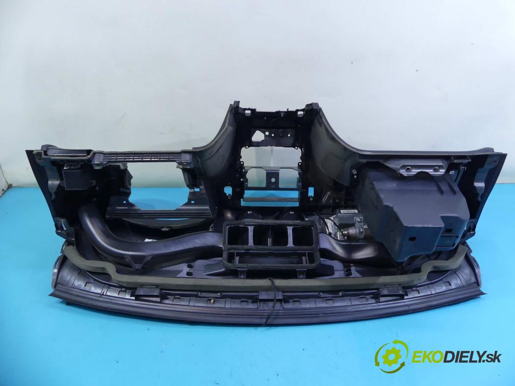 Ford Mondeo Mk4 2007-2014 1.8 tdci 125 HP manual 92 kW 1753 cm3 4- kokpit,pristrojová doska rozdeľovacia