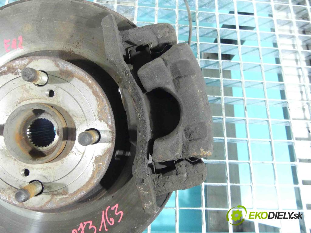 Toyota Corolla E12 2001-2009 2.0 D4D 90 HP manual 66 kW 1995 cm3 5- brzdič predné pravý  (Ostatné)