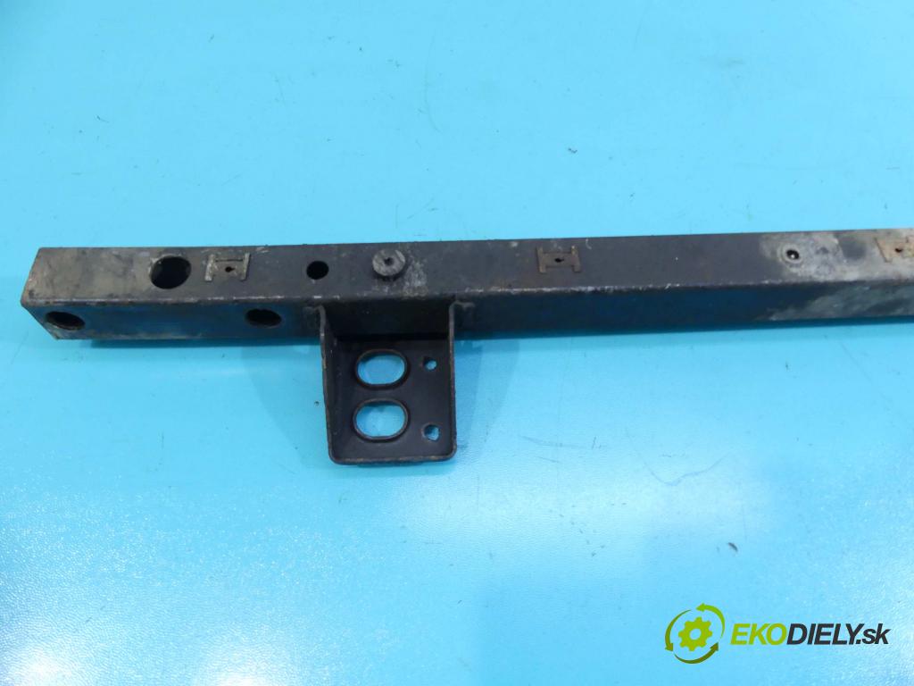 Fiat Doblo II 2010- 2.0 jtd 135 hp manual 99 kW 1956 cm3 5- stěna přední  (Výztuhy přední)