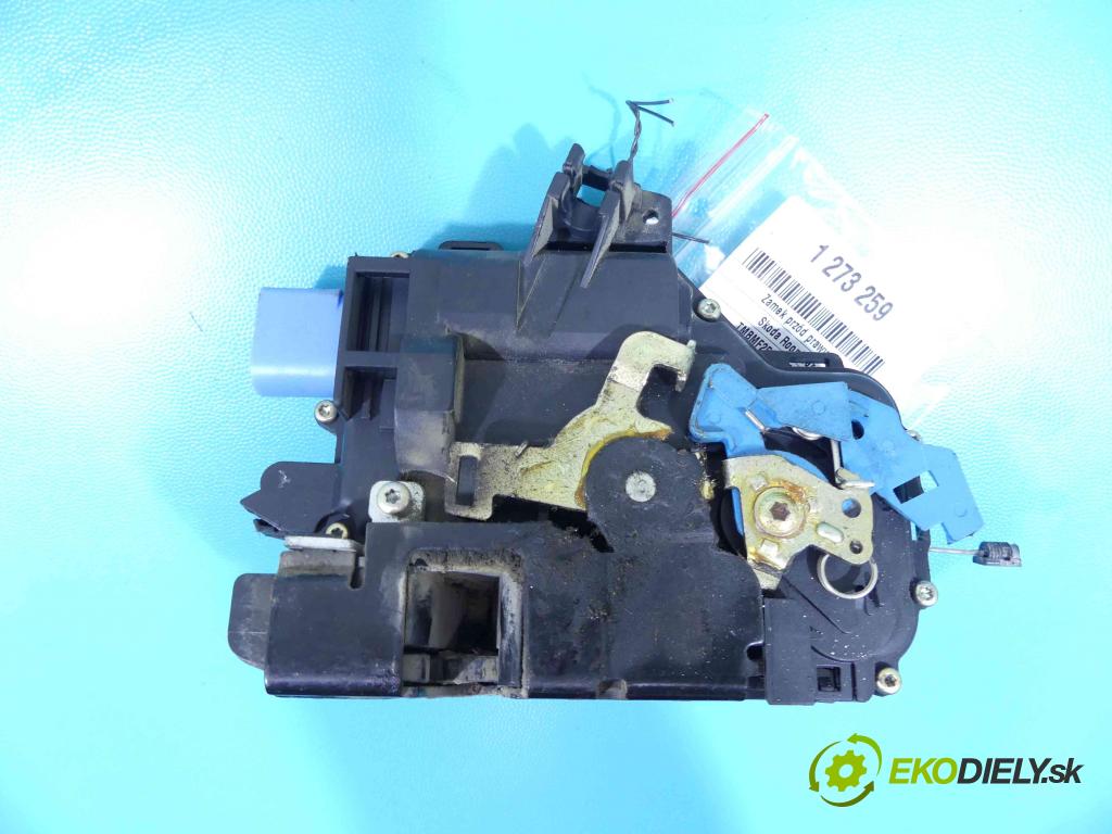 Skoda Roomster 1.4 tdi 80 hp manual 59 kW 1422 cm3 5- zámek přední pravý