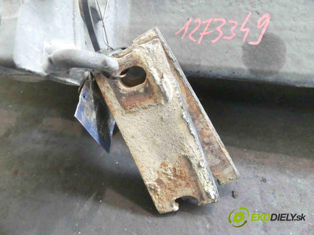 Suzuki Grand Vitara I 1998-2005 2.0 16v 128 hp manual 94 kW 1995 cm3 3- oko tažné