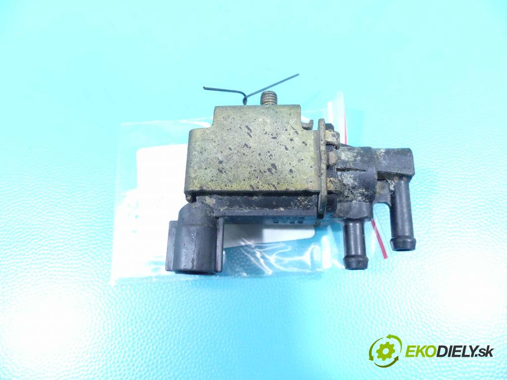 Suzuki Grand Vitara I 1998-2005 2.0 16v 128 HP manual 94 kW 1995 cm3 3- ventil podtlaku K5T48295 (Ventily)