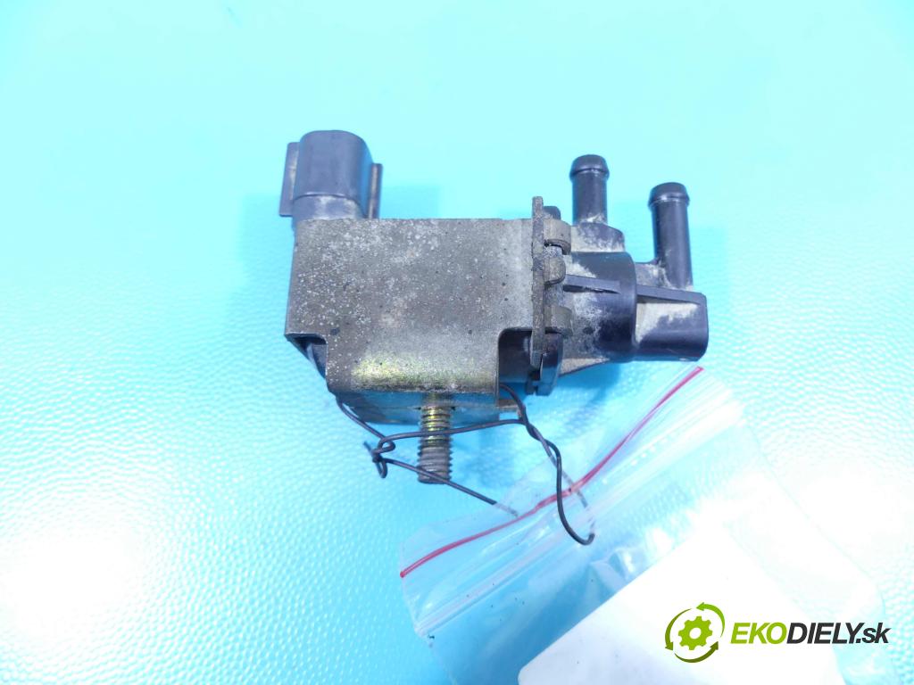 Suzuki Grand Vitara I 1998-2005 2.0 16v 128 HP manual 94 kW 1995 cm3 3- ventil podtlaku K5T48295 (Ventily)