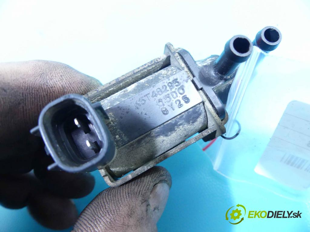 Suzuki Grand Vitara I 1998-2005 2.0 16v 128 HP manual 94 kW 1995 cm3 3- ventil podtlaku K5T48295 (Ventily)