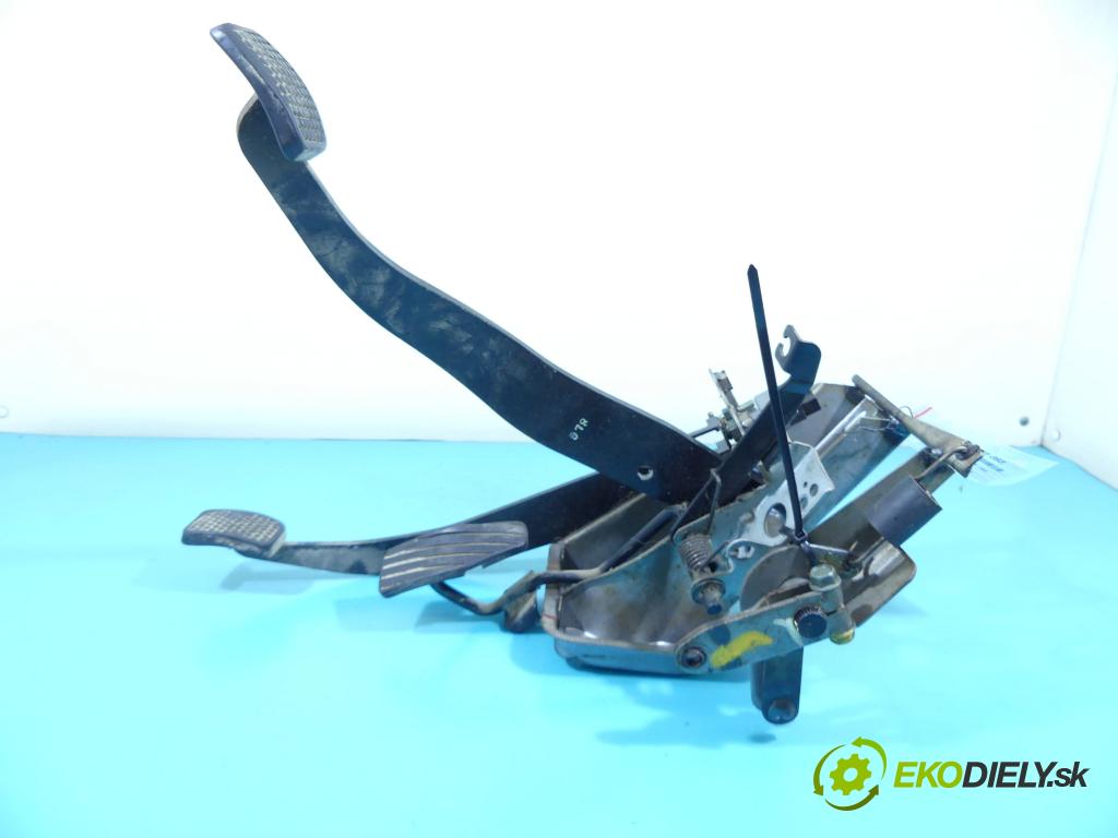 Suzuki Grand Vitara I 1998-2005 2.0 16v 128 HP manual 94 kW 1995 cm3 3- pedále  (Pedále)