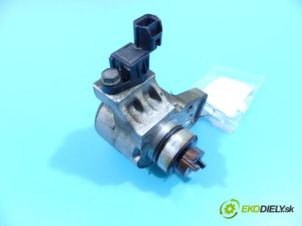 Suzuki Grand Vitara I 1998-2005 2.0 16v 128 hp manual 94 kW 1995 cm3 3- snímač pozice: hřídele vačkový J5T23182 (Snímače polohy kliky, vačky)