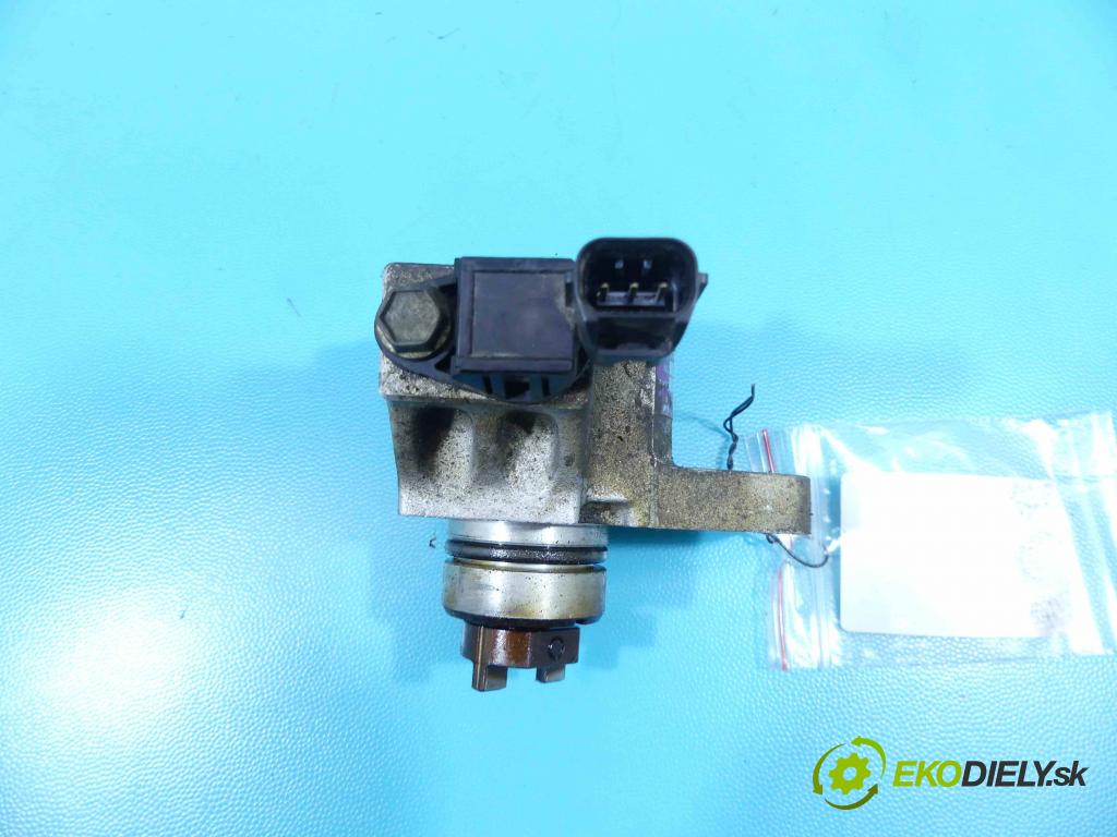 Suzuki Grand Vitara I 1998-2005 2.0 16v 128 hp manual 94 kW 1995 cm3 3- snímač pozice: hřídele vačkový J5T23182 (Snímače polohy kliky, vačky)