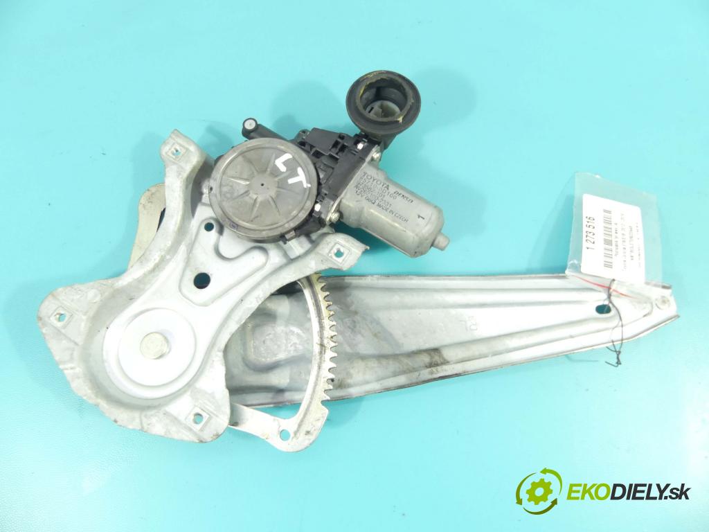 Toyota Corolla E16/E18  2013-2019 1.6 16v 132 hp manual 97 kW 1598 cm3 4- mechanismus stahování zadní levý 85710-0D100