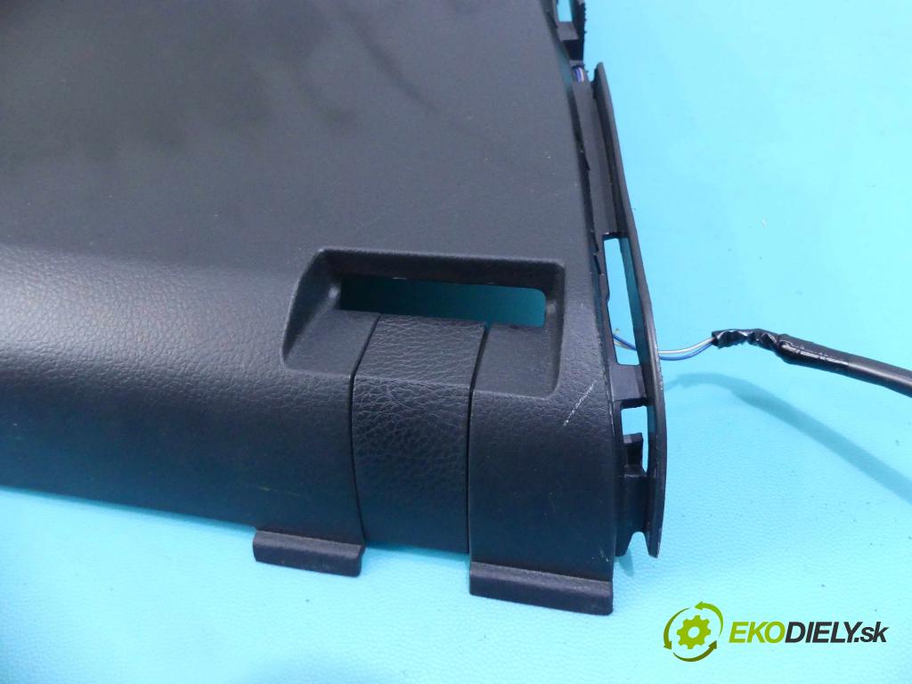 Toyota Corolla E16/E18  2013-2019 1.6 16v 132  HP manual 97 kW 1598 cm3 4- zadná 64330-02A80 (Pláta zadné)