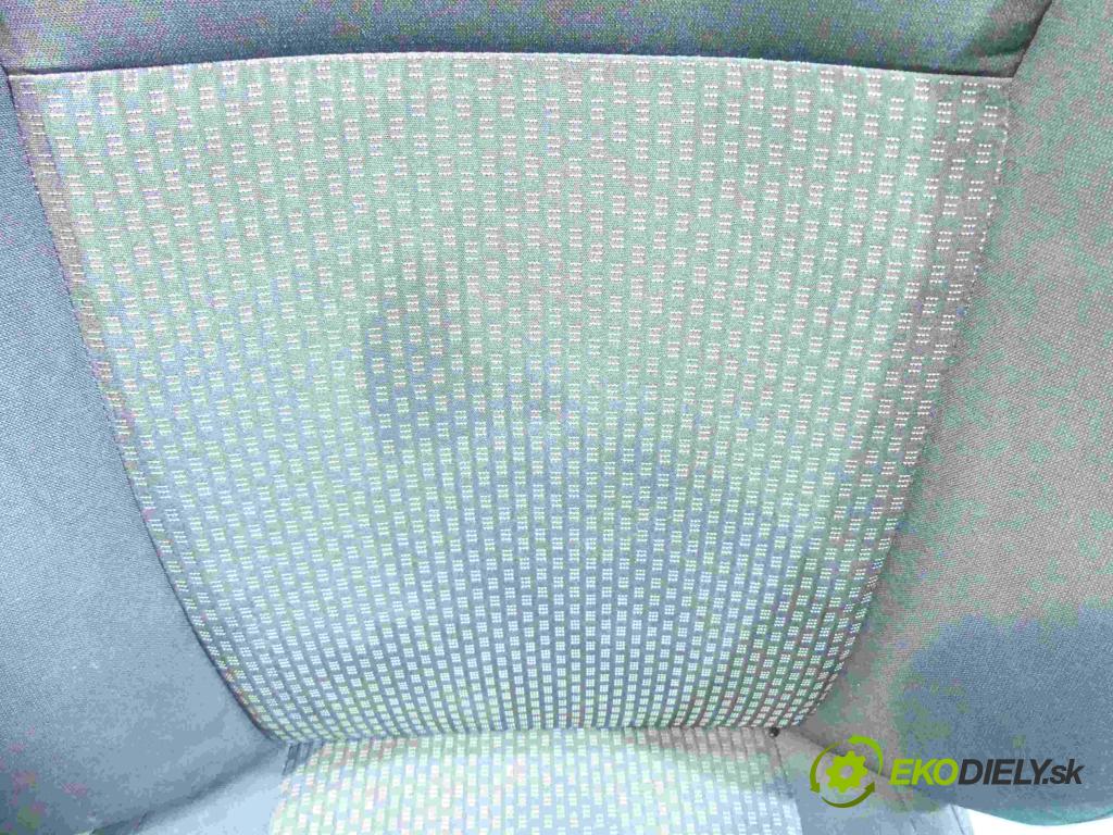 Toyota Corolla E16/E18  2013-2019 1.6 16v 132  HP manual 97 kW 1598 cm3 4- Sedačka pravý  (Sedačky, sedadlá)