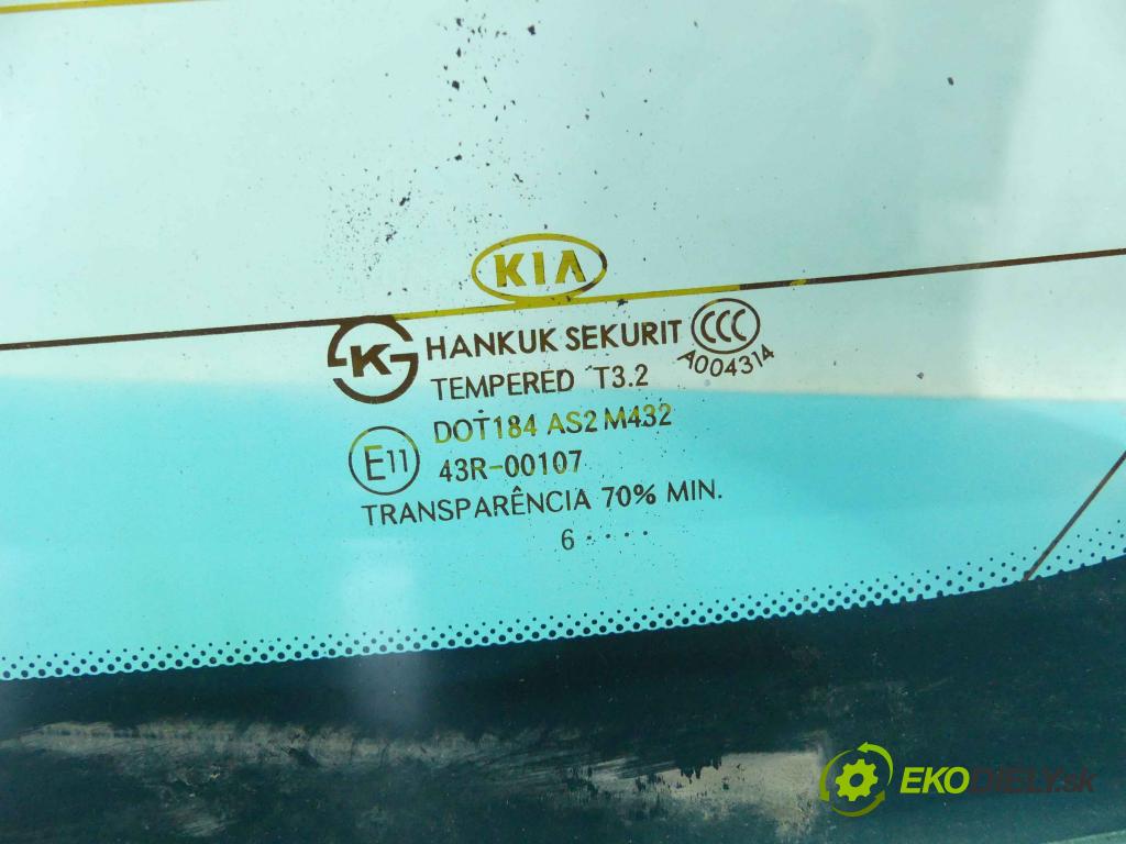 Kia Carens III  2006-2013 2.0 crdi 140 hp manual 103 kW 1991 cm3 5- sklo zadní  (Okna zadní)
