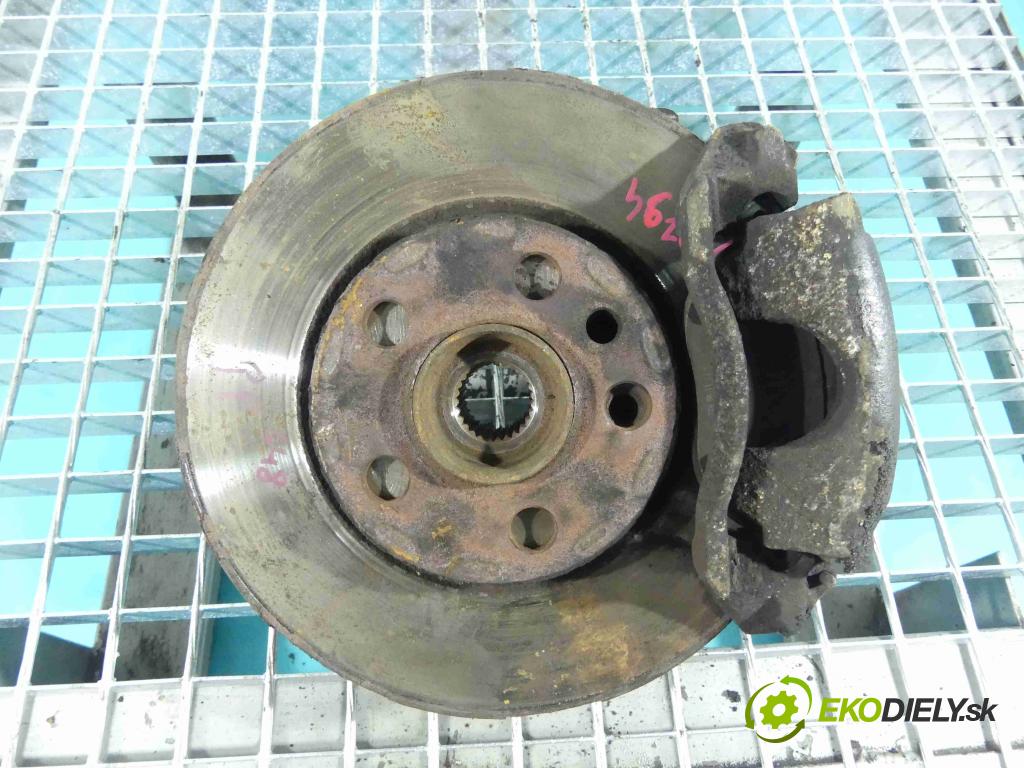 Citroen Jumpy 1994-2006 1.9d 69KM manual 51 kW 1868 cm3 5- náboj pravé  (Náboje)