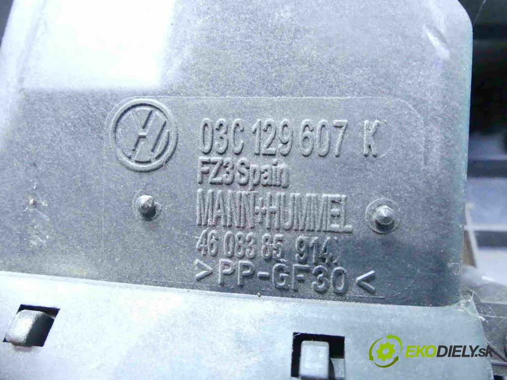 Vw Touran I 2003-2015 1.6 FSI 116 hp manual 85 kW 1598 cm3 5- obal filtra vzduchu 03C129607K (Kryty filtrů)