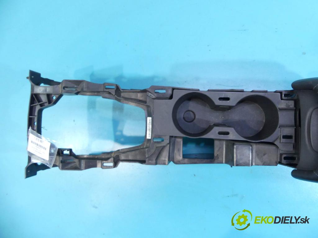 Chevrolet Malibu IV 2011-2016 2.0 LCDi: 160 HP manual 118 kW 1956 cm3 4- operadlo 22885081 (Lakťové opierky)