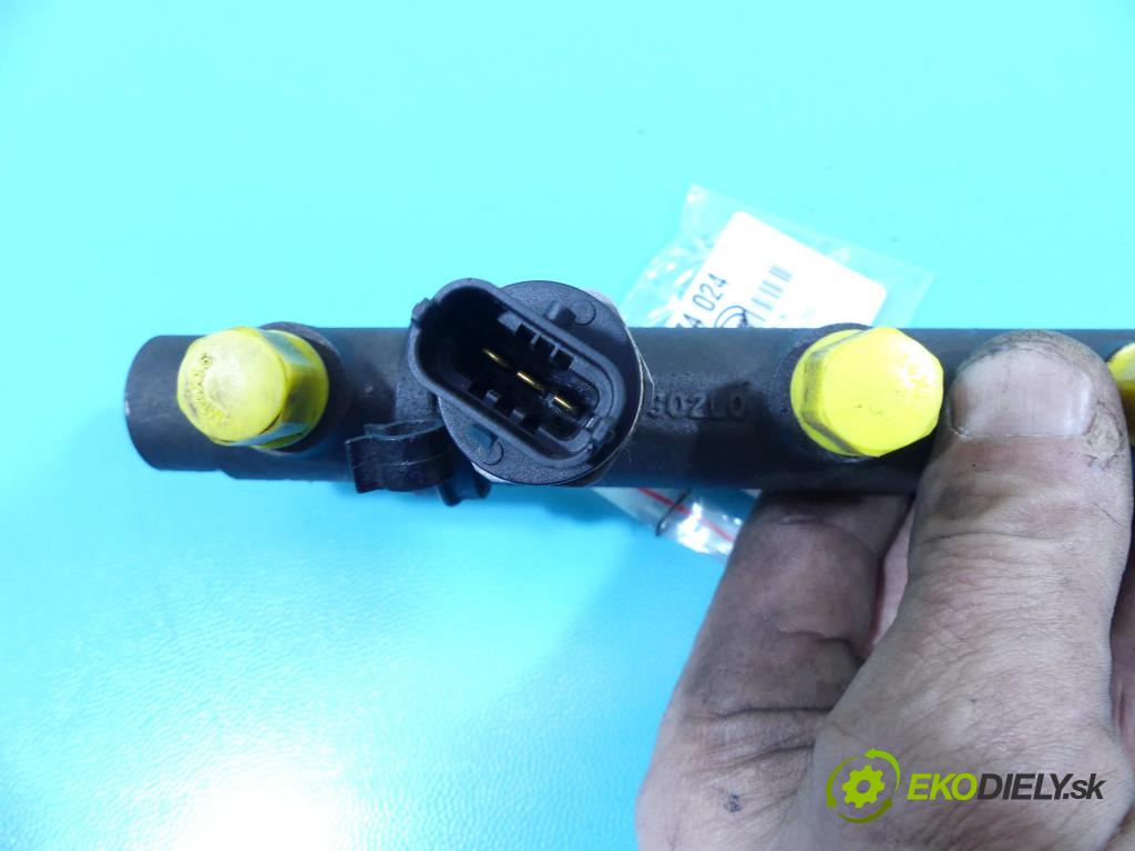 Renault Laguna II 2001-2007 1.9 dci 120 HP manual 88 kW 1870 cm3 5- lišta vstrekovacia 0445214024 (Vstrekovacie lišty)