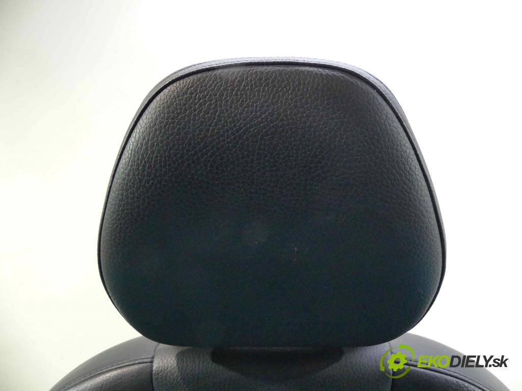 Volvo S90 2016- 2.0 T5 254KM automatic 187 kW 1969 cm3 4- Sedačka ľavý  (Sedačky, sedadlá)