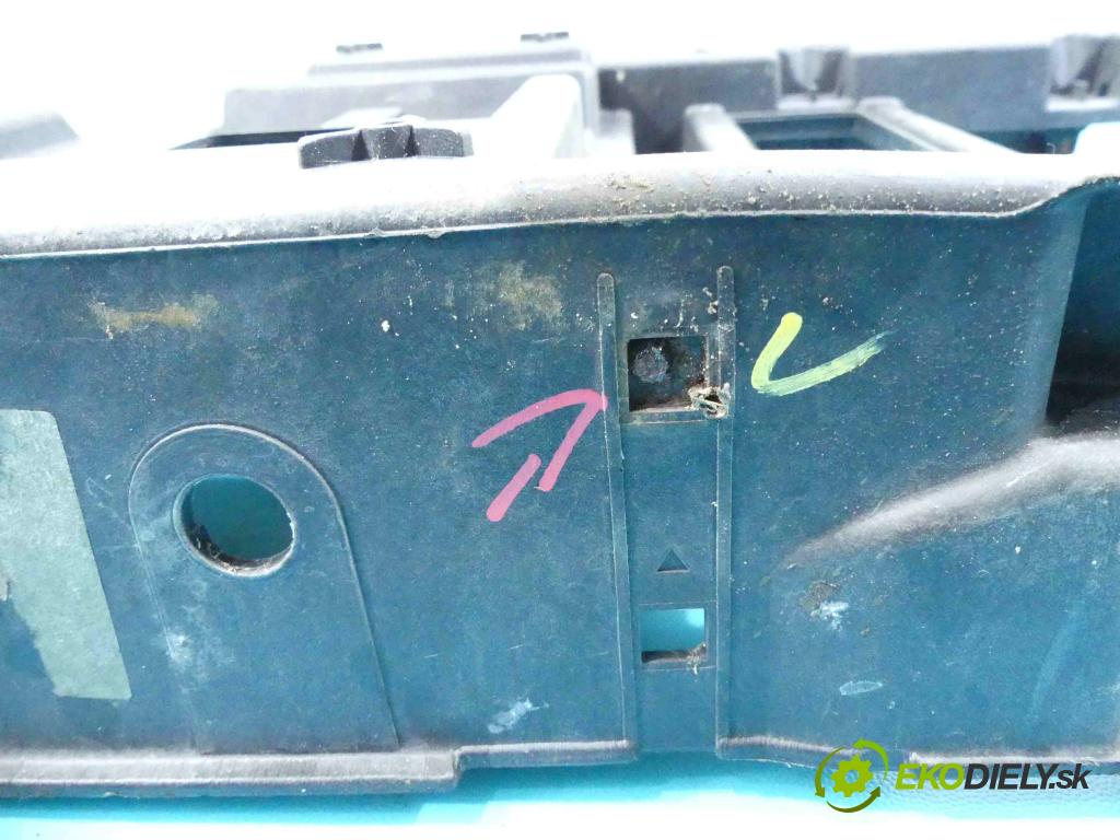 Citroen C2 1.4 hdi 68 hp manual 50 kW 1398 cm3 3- stěna přední 9682449580 (Výztuhy přední)