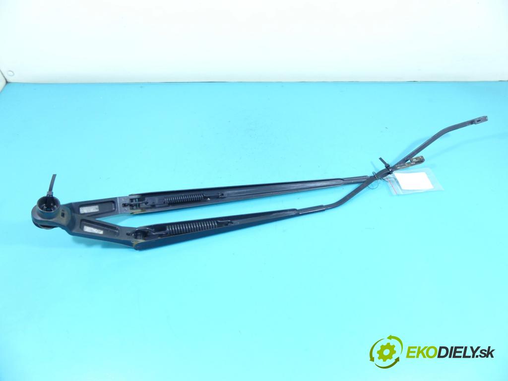 Mazda 5  2005-2010 2.0 citd 110 hp manual 81 kW 1998 cm3 5- rameno stěrače