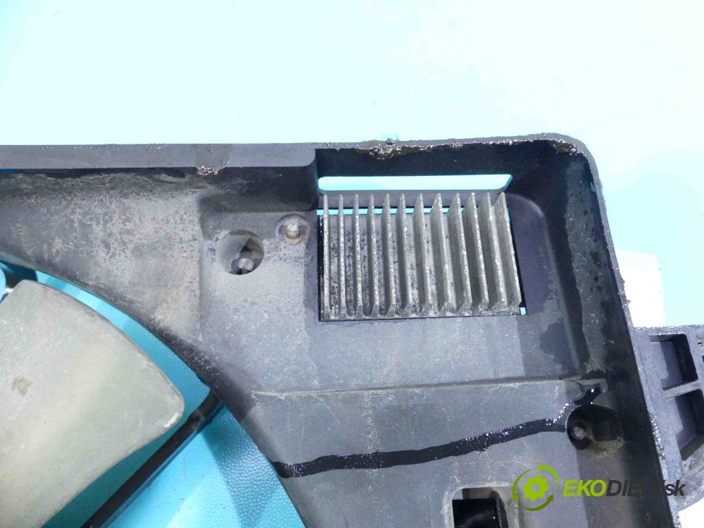Mazda 5 2005-2010 2.0 citd 110 HP manual 81 kW 1998 cm3 5- Ventilátor chladiča