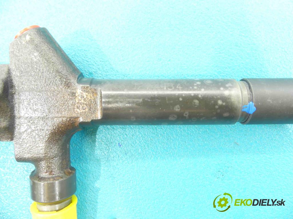 Mazda 5  2005-2010 2.0 citd 110 HP manual 81 kW 1998 cm3 5- vstrek RF7J13H50 (Vstrekovače)