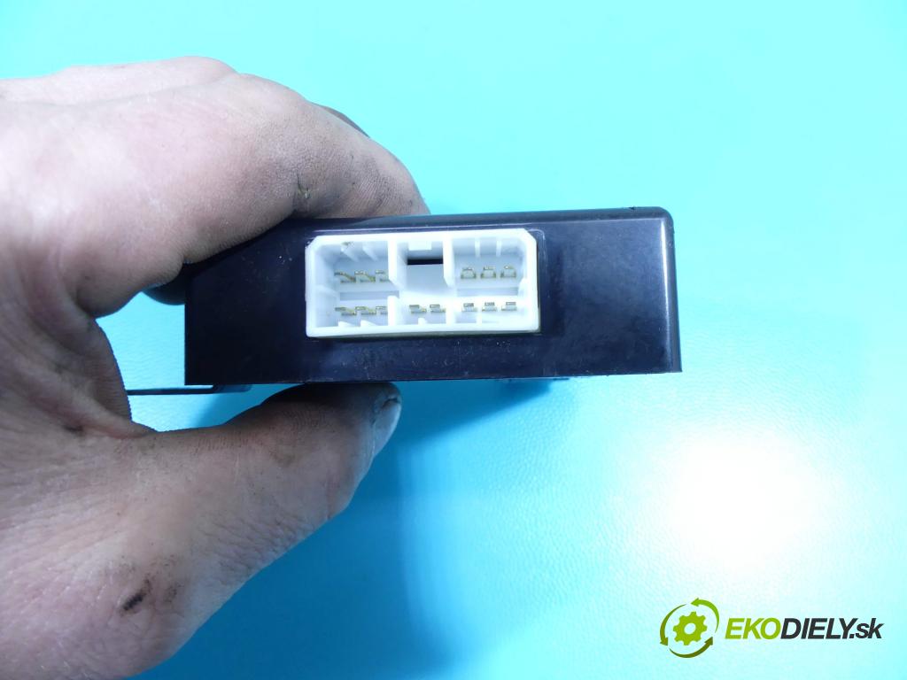 Kia Carens III  2006-2013 2.0 crdi 140 HP manual 103 kW 1991 cm3 5- modul riadiaca jednotka 95700-1D100 (Ostatné)