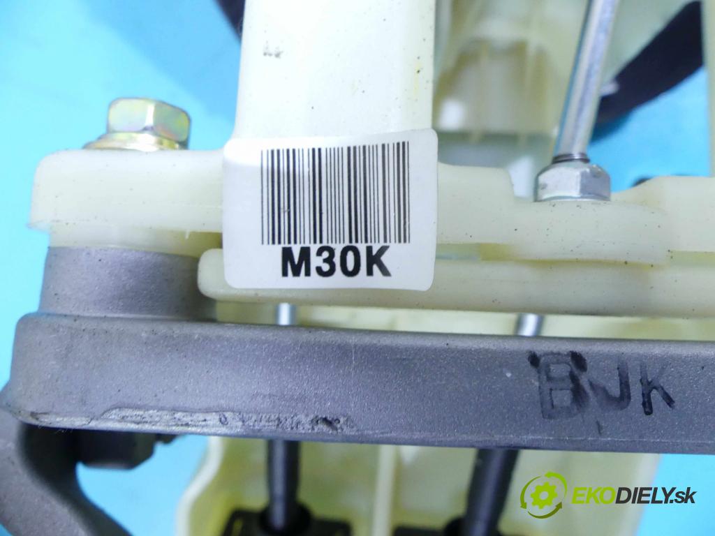 Kia Carens III  2006-2013 2.0 crdi 140 HP manual 103 kW 1991 cm3 5- Páka: Změny: stupeň,rýchlosť 43700-1DXXX (Rýchlostné páky / kulisy)