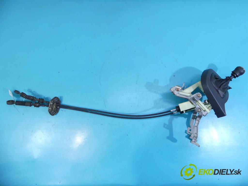 Kia Carens III  2006-2013 2.0 crdi 140 HP manual 103 kW 1991 cm3 5- Páka: Změny: stupeň,rýchlosť 43700-1DXXX (Rýchlostné páky / kulisy)