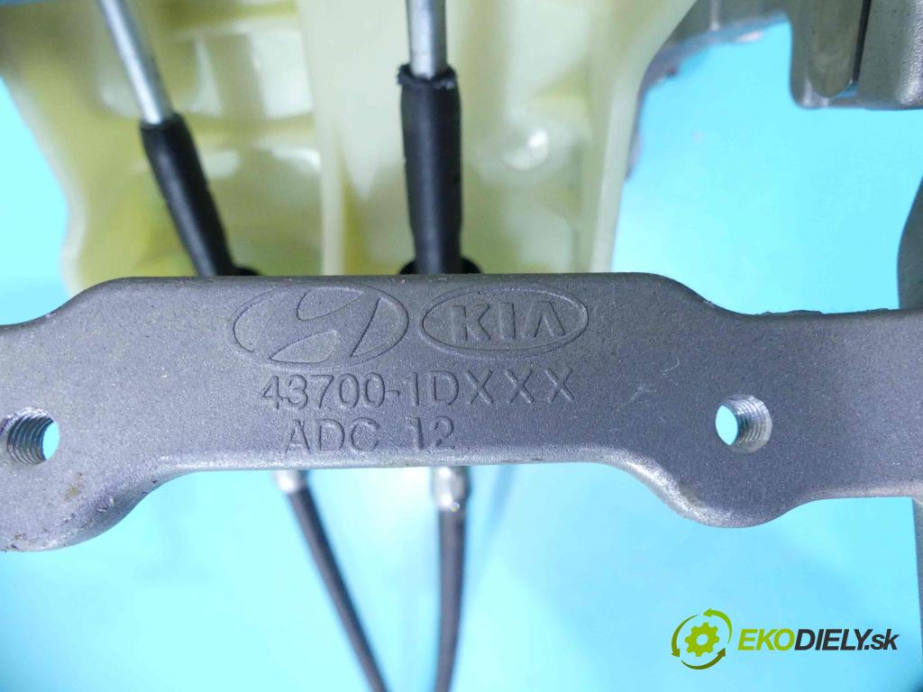 Kia Carens III  2006-2013 2.0 crdi 140 HP manual 103 kW 1991 cm3 5- Páka: Změny: stupeň,rýchlosť 43700-1DXXX (Rýchlostné páky / kulisy)