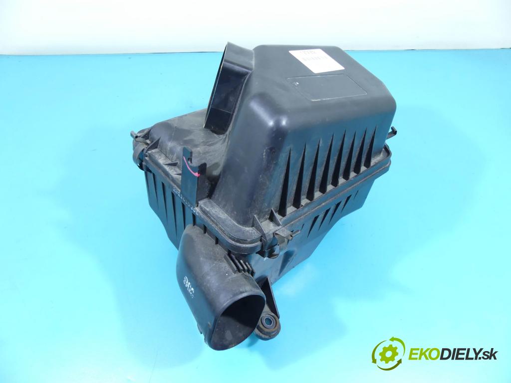 Kia Carens III  2006-2013 2.0 crdi 140 hp manual 103 kW 1991 cm3 5- obal filtra vzduchu 281101D300 (Kryty filtrů)