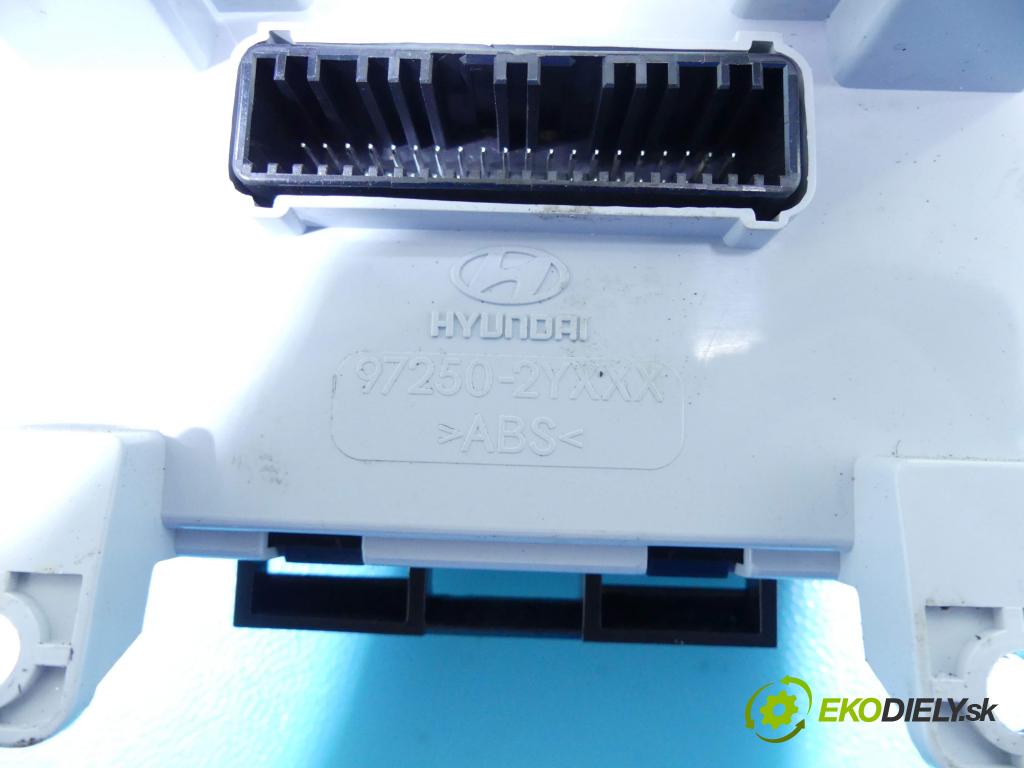 Hyundai Ix35 1.7 crdi 116 HP manual 85 kW 1685 cm3 5- panel kúrenia 97250-2Y301