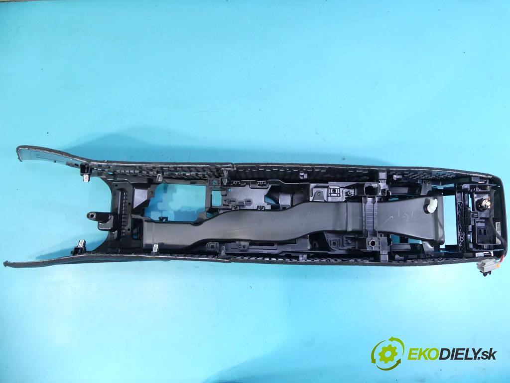 Volvo S90 2016- 2.0 T5 254KM automatic 187 kW 1969 cm3 4- operadlo 32201291 (Lakťové opierky)