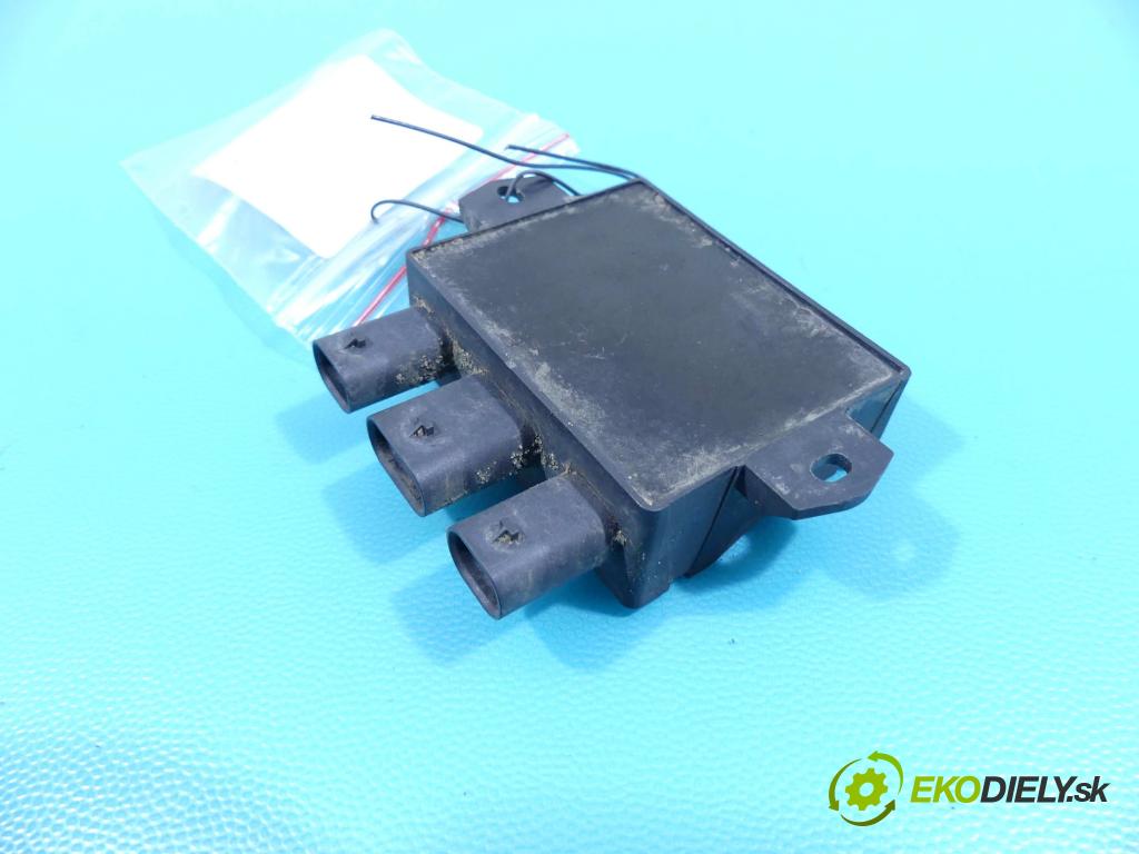 Volvo S90 2016- 2.0 T5 254KM automatic 187 kW 1969 cm3 4- modul riadiaca jednotka 96550-100 (Ostatné)