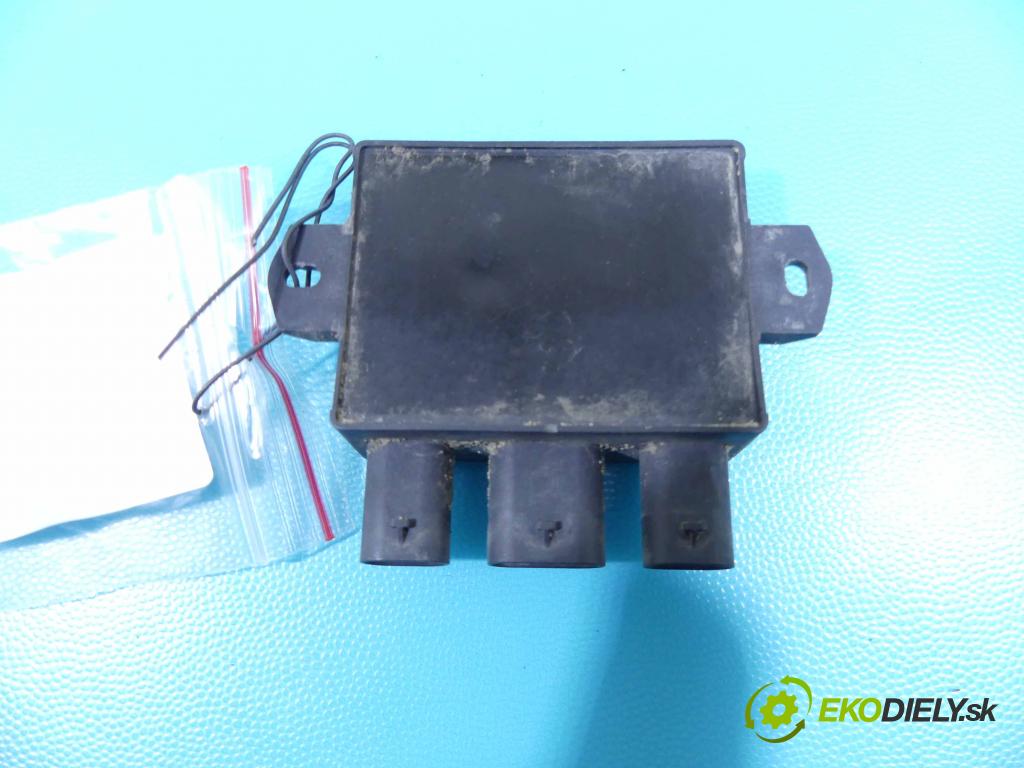 Volvo S90 2016- 2.0 T5 254KM automatic 187 kW 1969 cm3 4- modul riadiaca jednotka 96550-100 (Ostatné)