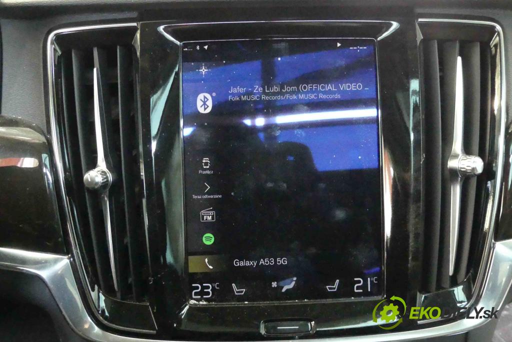 Volvo S90 2016- 2.0 T5 254KM automatic 187 kW 1969 cm3 4- Zobrazit: 31466836AA (Prístrojové dosky, displeje)