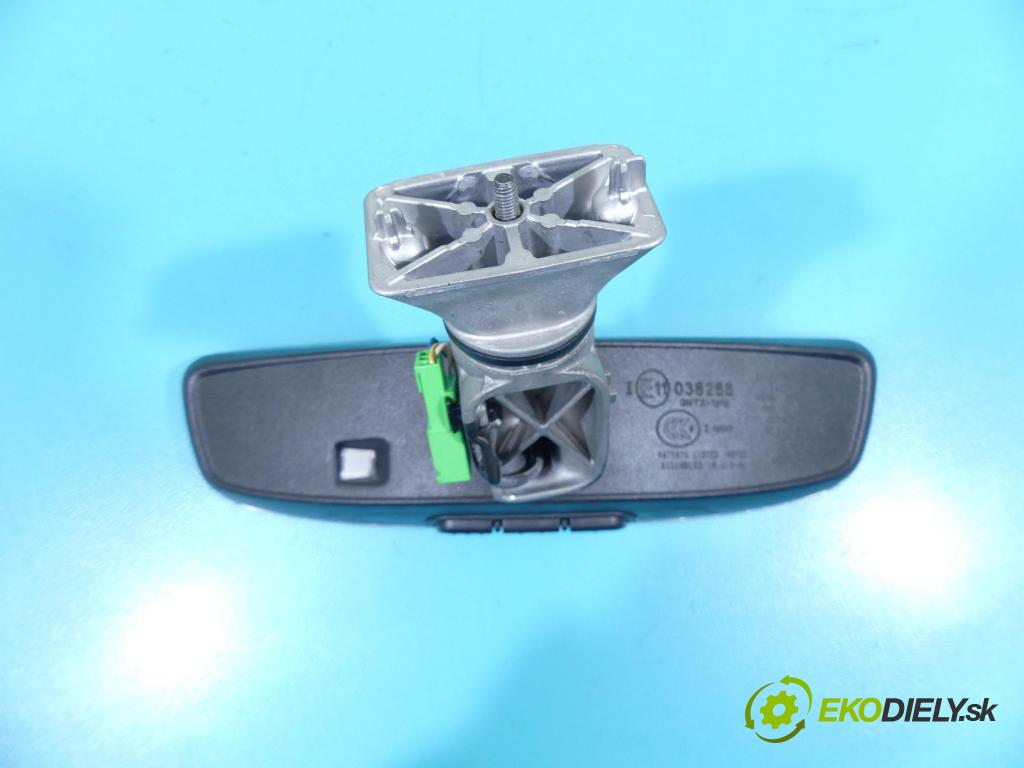 Volvo S90 2016- 2.0 T5 254KM automatic 187 kW 1969 cm3 4- zpětné zrcátko vnitřní  (Světla vnitřní)