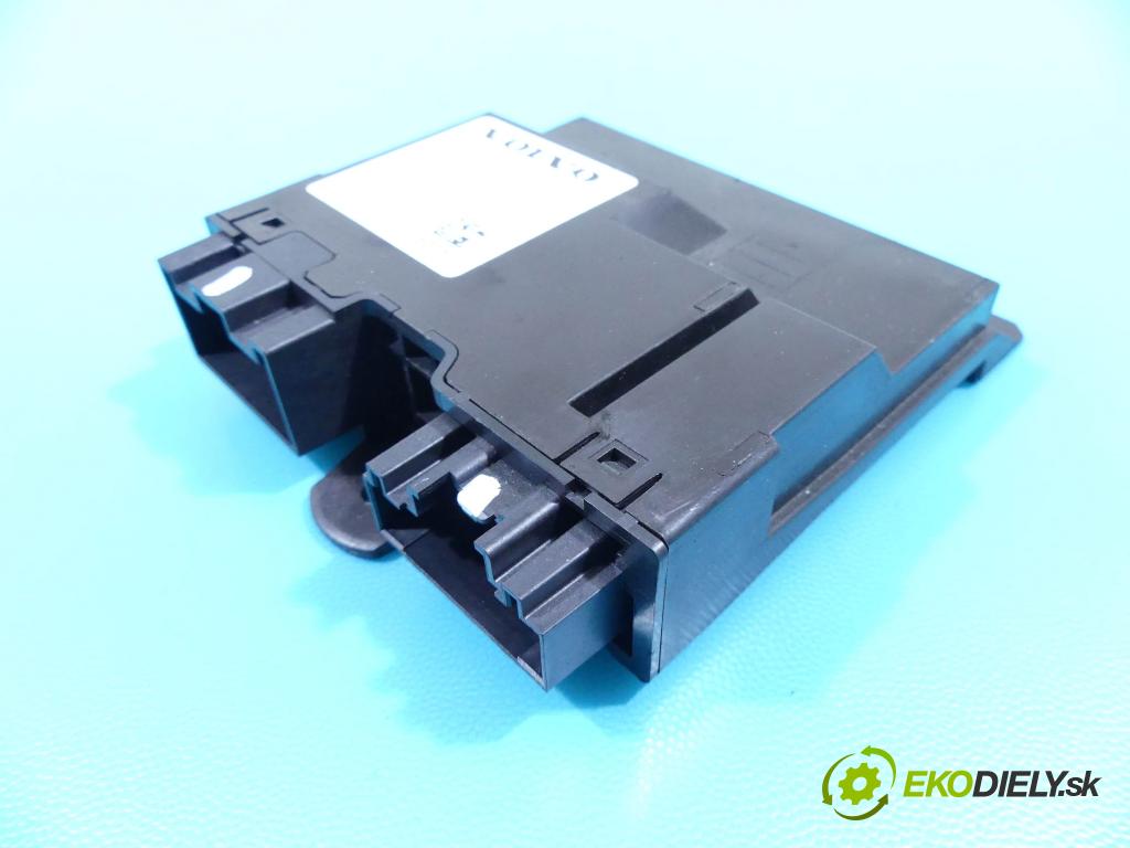 Volvo S90 2016- 2.0 T5 254KM automatic 187 kW 1969 cm3 4- modul riadiaca jednotka 31676619 (Ostatné)