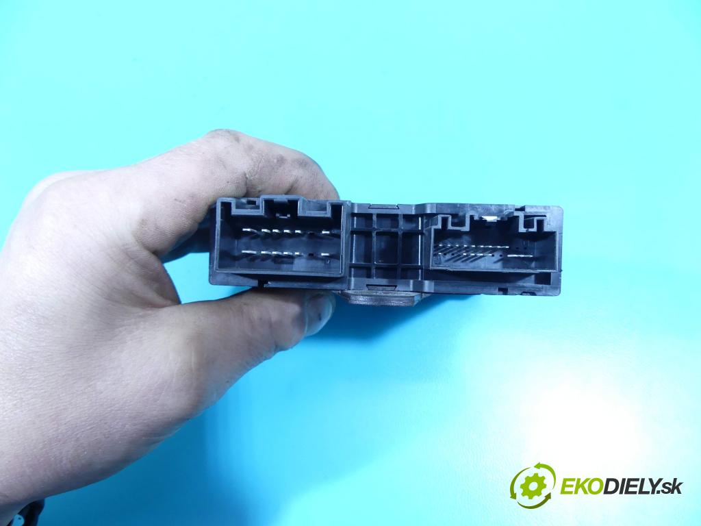 Volvo S90 2016- 2.0 T5 254KM automatic 187 kW 1969 cm3 4- modul riadiaca jednotka 31676619 (Ostatné)