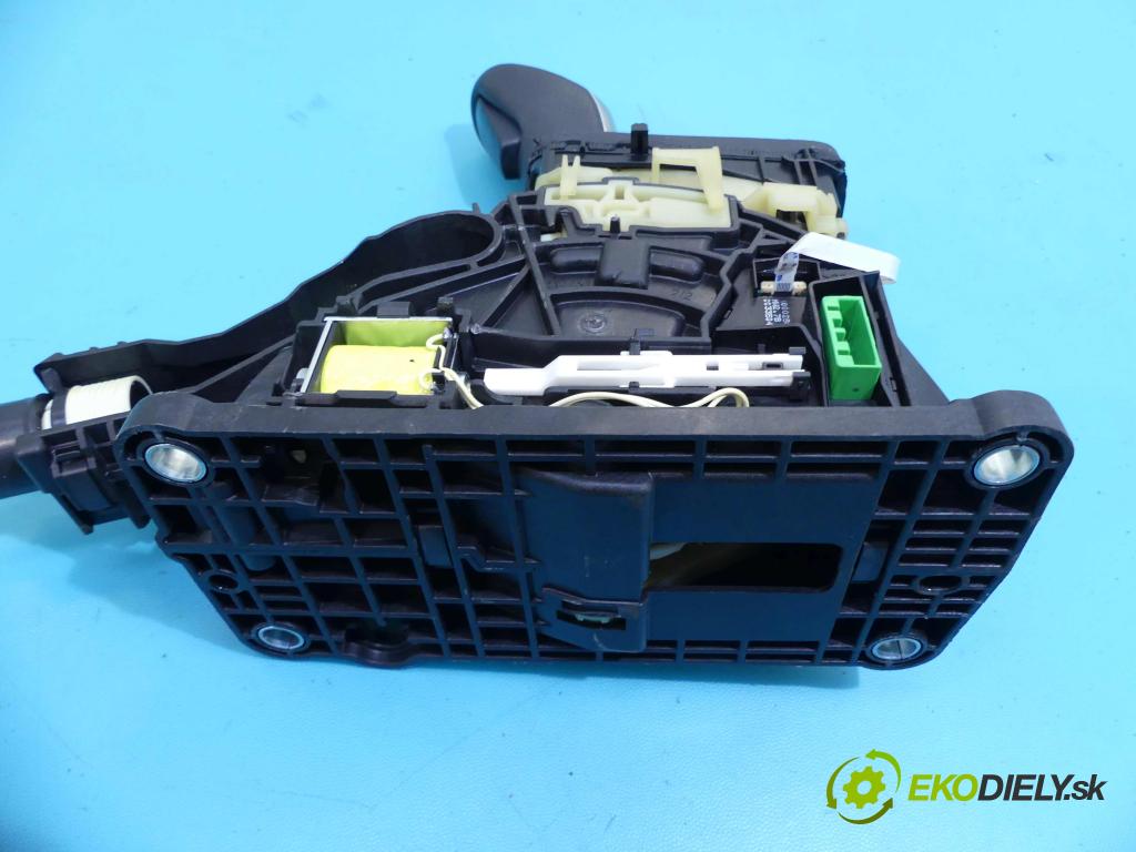 Volvo V60 I 2010-2018 3.0 T6 329KM automatic 242 kW 2953 cm3 5- Páka: Změny: stupeň,rýchlosť 31325578 (Rýchlostné páky / kulisy)