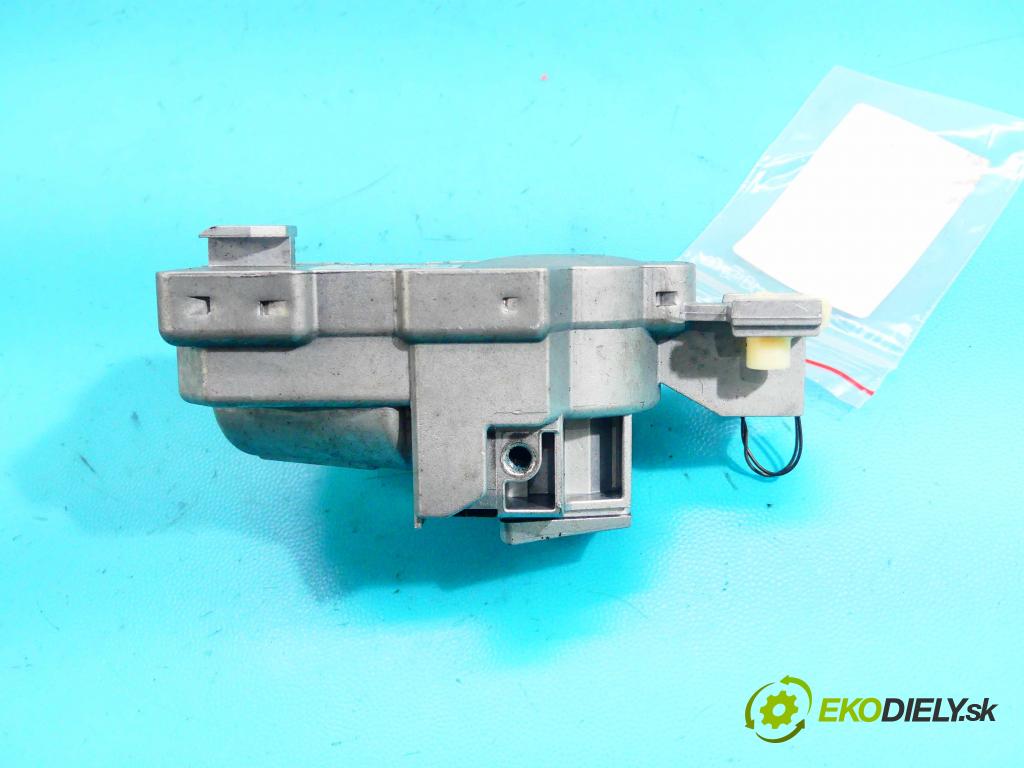 Volvo V60 I 2010-2018 3.0 T6 329KM automatic 242 kW 2953 cm3 5- Blokáda: řízení: 31340734 (Ostatné)