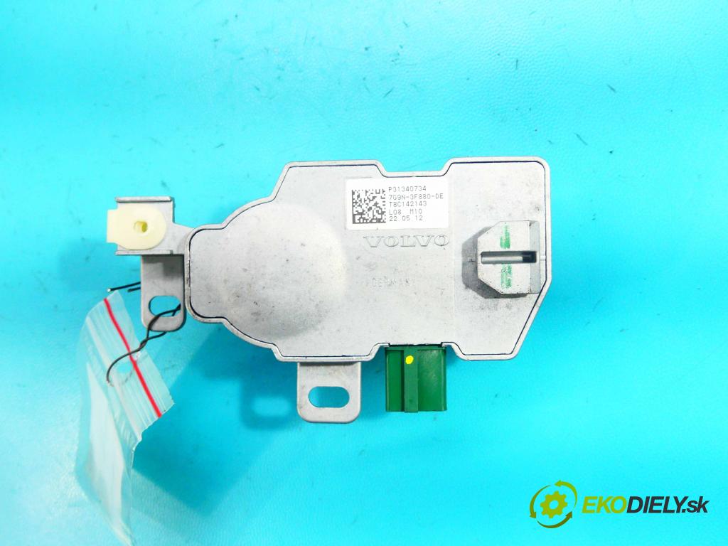 Volvo V60 I 2010-2018 3.0 T6 329KM automatic 242 kW 2953 cm3 5- Blokáda: řízení: 31340734 (Ostatné)