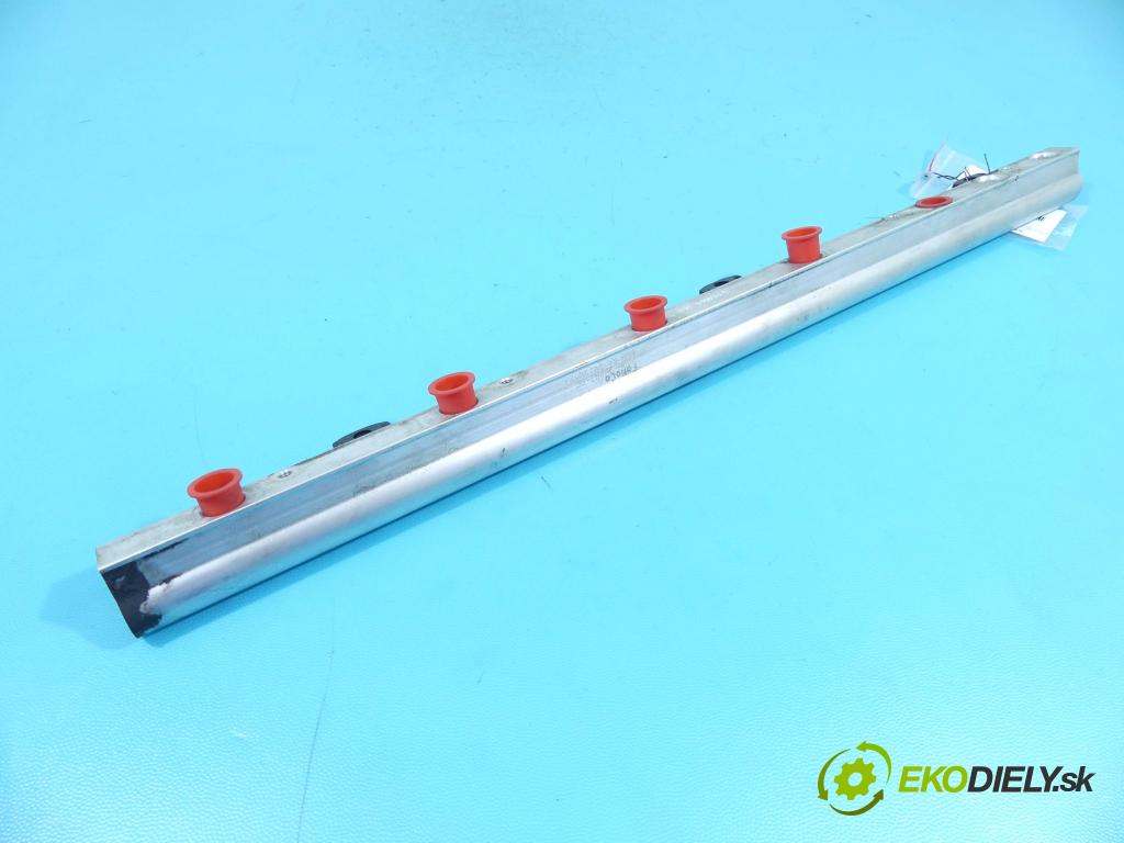 Volvo V60 I 2010-2018 3.0 T6 329KM automatic 242 kW 2953 cm3 5- lišta vstrekovacia 7G9N-9H487-AC (Vstrekovacie lišty)