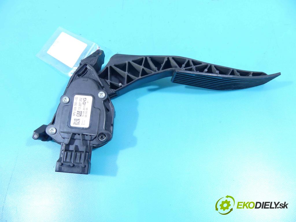 Chevrolet Malibu IV 2011-2016 2.0 LCDi: 160 HP manual 118 kW 1956 cm3 4- pedále 6PV009765-00 (Pedále)