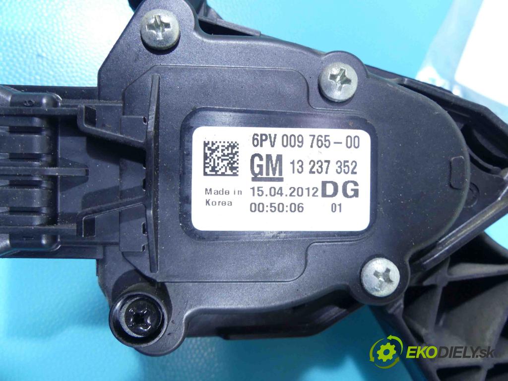 Chevrolet Malibu IV 2011-2016 2.0 LCDi: 160 HP manual 118 kW 1956 cm3 4- pedále 6PV009765-00 (Pedále)