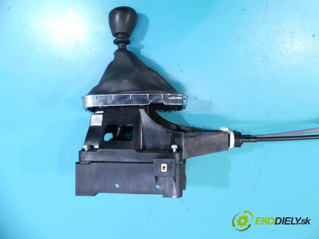 Chevrolet Malibu IV 2011-2016 2.0 LCDi: 160 HP manual 118 kW 1956 cm3 4- Páka: Změny: stupeň,rýchlosť 24263373 (Rýchlostné páky / kulisy)