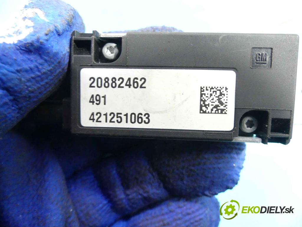 Chevrolet Malibu IV 2011-2016 2.0 LCDi: 160 HP manual 118 kW 1956 cm3 4- modul riadiaca jednotka 20882462 (Ostatné)