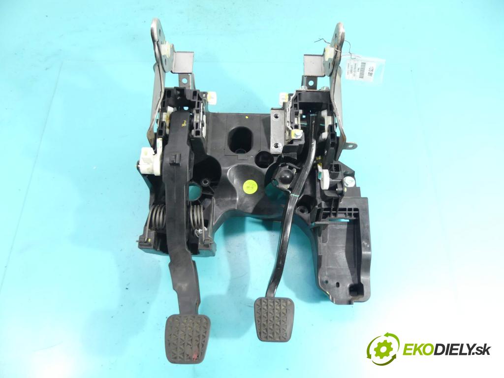 Chevrolet Malibu IV 2011-2016 2.0 LCDi: 160 HP manual 118 kW 1956 cm3 4- pedále 22783959 (Pedále)