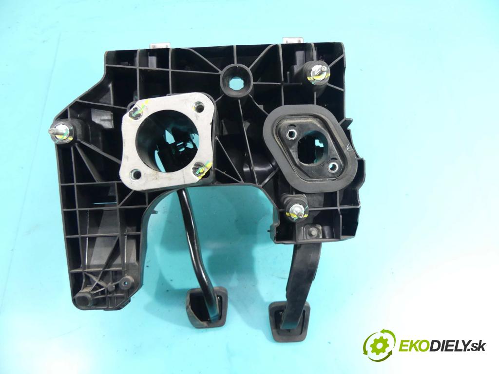 Chevrolet Malibu IV 2011-2016 2.0 LCDi: 160 HP manual 118 kW 1956 cm3 4- pedále 22783959 (Pedále)