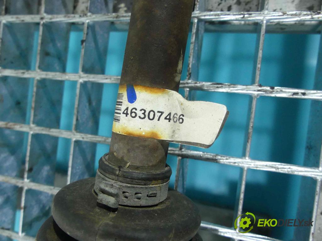 Fiat Punto II 1999-2010 1.4 16v 95 HP manual 70 kW 1368 cm3 5- poloos ľavé 46307466 (Poloosy)