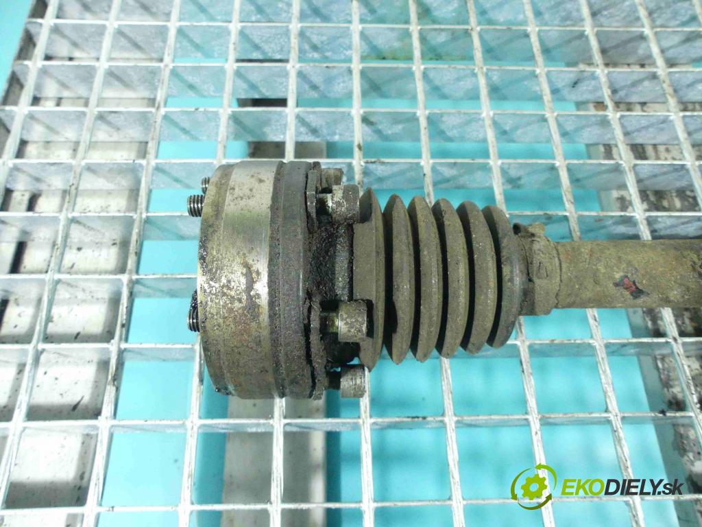 Seat Cordoba I 1993-2002 1.4 mpi 60 HP manual 44 kW 1390 cm3 4- poloos ľavé  (Poloosy)