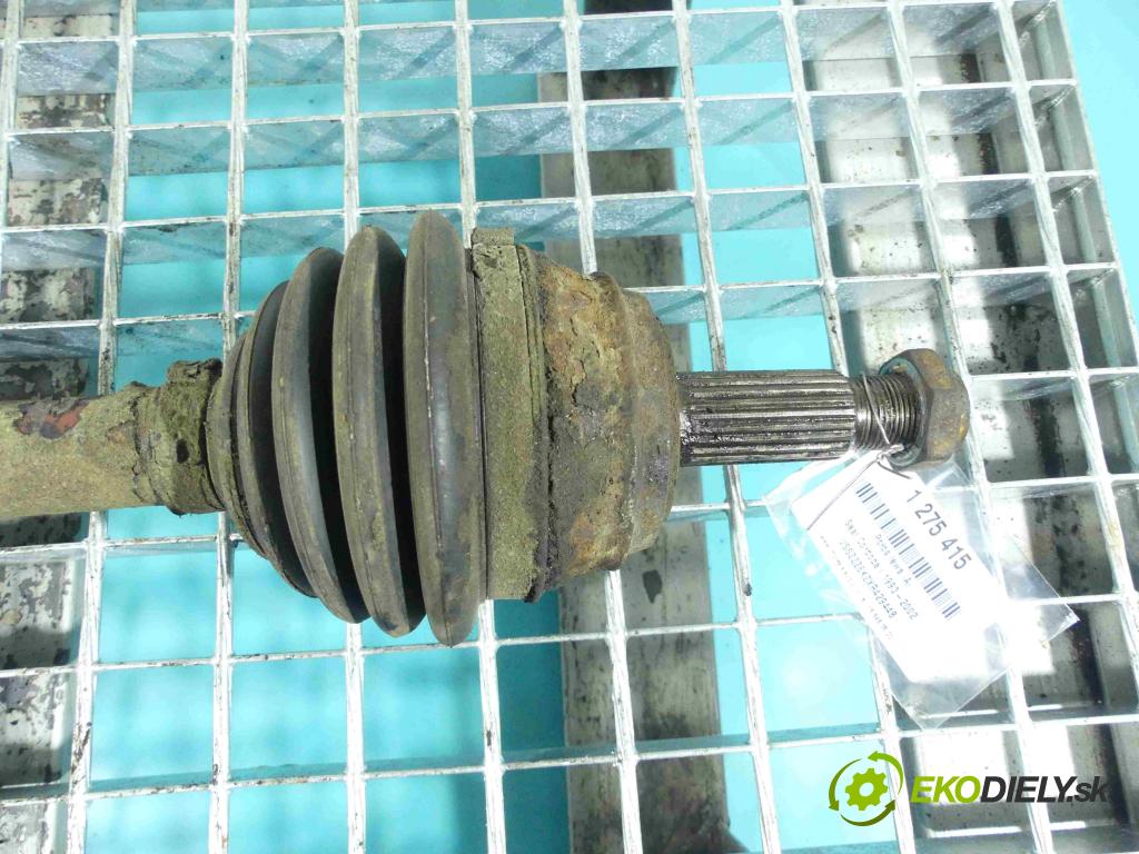 Seat Cordoba I 1993-2002 1.4 mpi 60 HP manual 44 kW 1390 cm3 4- poloos ľavé  (Poloosy)